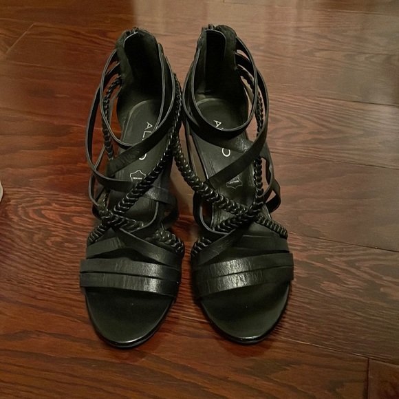 Black leather strappy 1 inch heal sandals from Aldo - Picture 2 of 3